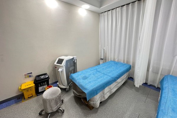 太原丽都肋骨鼻综合：自体肋软骨隆鼻35800+鼻基底填充，立体混血鼻！